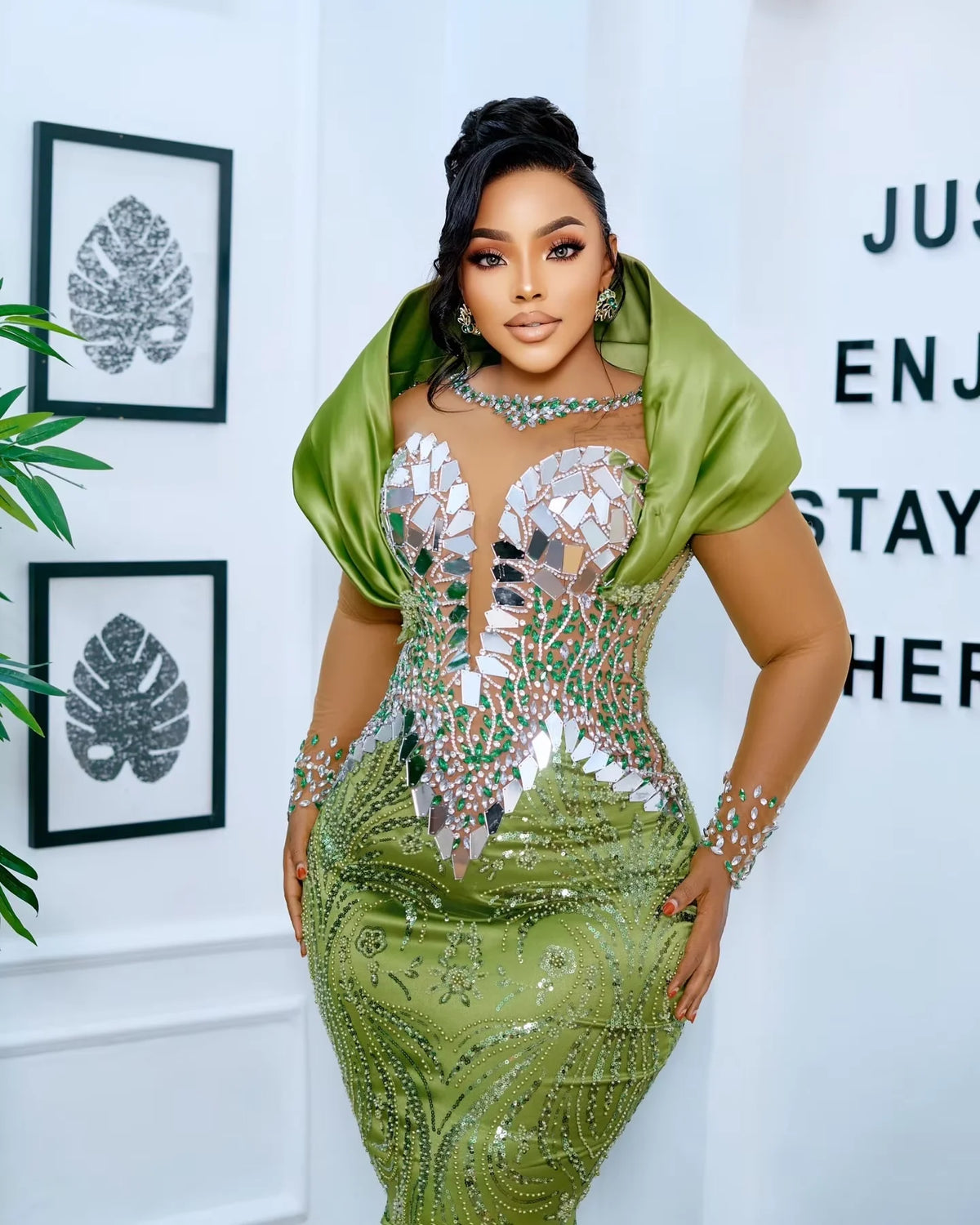 Emerald Green Lace Mermaid Gown