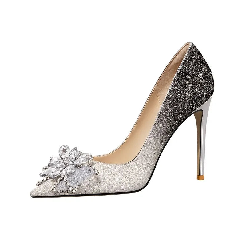 Multicolor Print Pointed Toe Pumps